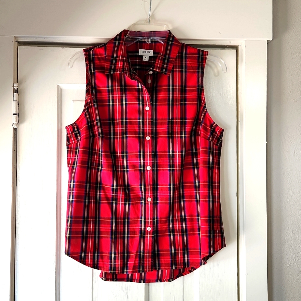 Sleeveless tartan plaid button down top